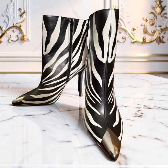 INC International Concepts Shoes - INC International Concepts NWT Stunning Zebra Print Heeled Grunge Boots SH260